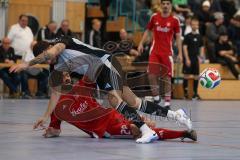 Lotto Bayern Hallencup - Saison 2024/25 - Türkisch SV Ingolstadt - TSV Ober./Unterhaunstadt- Nikola Kamenjasevic grau Ober./Unterhaunstadt  - Onur Keskin rot Türkisch - Foto: Meyer Jürgen