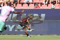 3. Liga; FC Ingolstadt 04 - Würzburger Kickers; Flanke Keanan Bennetts (18 FCI)