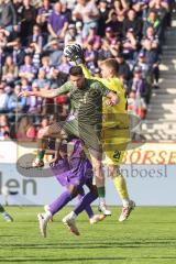 3. Liga; VfL Osnabrück - FC Ingolstadt 04; Torchance verpasst Ryan Malone (16, FCI) Torwart Jonsson Lukas (21 VFL)