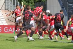 3. Liga - Saison 2025/26 - Energie Cottbus - FC Ingolstadt 04  - Mads Borchers (Nr.9 - FC Ingolstadt 04) - Leon Guwara (Nr.21 - FC Energie Cottbus) - Simon Lorenz (Nr.32 - FC Ingolstadt 04) - Foto: Meyer Jürgen