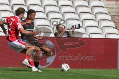 3. Liga - Saison 2025/26 - Energie Cottbus - FC Ingolstadt 04  - Marcel Costly (Nr.22 - FC Ingolstadt 04) - Henty Rorig (Nr.3 - FC Energie Cottbus) - Foto: Meyer Jürgen