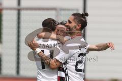 Kreisliga - Saison 2025/26- SV Karlskron - SV Kasing - Der 0:3 Führungstreffer - Emre Erbas weiss Kasing - Patrick Rzepka weiss Kasing #11 - Fabian Reichenberger rechts weiss Kasing - jubel - Foto: Meyer Jürgen