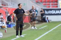 3. Liga; FC Ingolstadt 04 - SV Wehen Wiesbaden; Cheftrainerin Sabrina Wittmann (FCI) schreit ins Feld