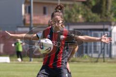 2. Bundesliga Frauen - Saison 2025/26 - FC Ingolstadt 04 Frauen - Borussia Mönchengladbach - Emma Kusch (Nr.9 - FC Ingolstadt Frauen I) - Zielinski Yvonne weiss M`Gladbach  - Foto: Meyer Jürgen