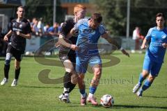 Kreisliga - Saison 2026/27 - SV Hundszell - SV Menning - Martin Kusche blau Hundszell - Moritz Faigle schwarz Menning  - Foto: Meyer Jürgen