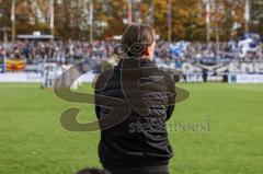 3. Liga; VfB Oldenburg - FC Ingolstadt 04; Cheftrainer Rüdiger Rehm (FCI) an der Seitenlinie, Spielerbank