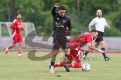 Kreisliga - Saison 2025/26- TSV Ingolstadt Nord - Türk SV Ingolstadt - Ersin Ucar schwarz Ing Nord - Onur Keskin rot Türkisch - Foto: Meyer Jürgen