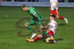 Landesliga - Saison 2024/25 - SV Manching - FC Gundelfingen - Dario Nikolic weiss Gundelfingen - Fabian Neumayer (Nr.9 - SV Manching) - Foto: Meyer Jürgen