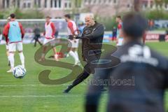 Toto Pokal; Halbfinale; FV Illertissen - FC Ingolstadt 04; vor dem Spiel Torwart-Trainer Robert Wulnikowski (FCI)