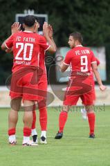 Kreisfreundschaftsspiel - Saison 2024/25 - Kreisfreundschaftsspiel - TSV Ober/Unterh.stadt - FC Fatih -  Der 0:2 Führungstreffer durch - Akif Abasikeles (Nr.20 - FC Fatih) - - Eduard Hardok (Nr.9 - FC Fatih) - jubel - Foto: Meyer Jürgen