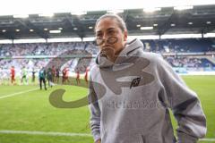 3. Liga; MSV Duisburg - FC Ingolstadt 04; vor dem Spiel Cheftrainerin Sabrina Wittmann (FCI) an der Seitenlinie, Spielerbank