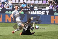 Relegation 2 - VfL Osnabrück - FC Ingolstadt 04 - Tor Chance Stefan Kutschke (30, FCI) scheitert an Torwart Kühn Philipp (22 VfL)