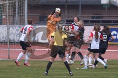 2. Bundesliga Frauen - Saison 2024/25 - FC Ingolstadt 04 Frauen - Eintracht Frankfurt II - Torwart Franziska Maier (Nr.1 - FCI Frauen) hält den Ball sicher - XXXXX - Foto: Meyer Jürgen