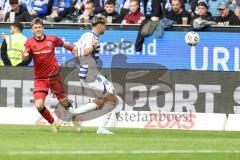 3. Liga; MSV Duisburg - FC Ingolstadt 04; Zweikampf Kampf um den Ball Linus Rosenlöcher (19, FCI) Fleckstein Tobias (5 MSV)