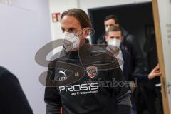 2.BL; FC Ingolstadt 04 - Training, neuer Cheftrainer Rüdiger Rehm, Pressekonferenz, Cheftrainer Rüdiger Rehm (FCI) kommt in den Presseraum