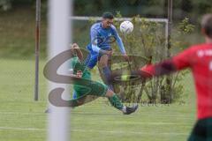 Kreisliga - Saison 2023/24 - SV Lippertshofen - SV Hundszell - Stefan Härdl blau Hundszell - Kai Lautenschläger grün Lippertshofen - Micha Balzer Torwart Lippertshofen - Foto: Meyer Jürgen