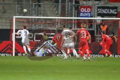 3. Liga - Saison 2024/25 - FC Ingolstadt 04 - SpVgg Unterhaching - Torwart Pelle Boevink (Nr.26 - FCI) hält einen Elfmeter von Julian Kügel (Nr.9 - Unterhaching) - XXXXX - Foto: Meyer Jürgen