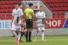 2.BL; FC Ingolstadt 04 - SpVgg Greuther Fürth; Testspiel; Jan Hendrik Marx (26, FCI) bedankt sich beim Schiedsrichter nach dem Spiel