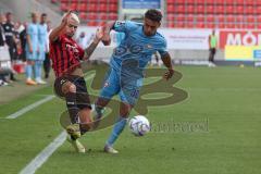 3.Liga - Saison 2022/2023 - FC Ingolstadt 04 -  SV Wehen Wiesbaden - Thomas Rausch (Nr.45 - FCI) - Kianz Froese (Nr.30 - SV Wehen Wiesbaden) - Foto: Meyer Jürgen