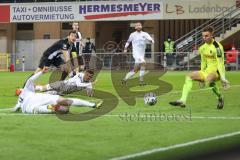 3. Liga - SC Verl - FC Ingolstadt 04 - Fatih Kaya (9, FCI) an den Pfosten Torwart Brüseke Robin (32 Verl) Thomas Keller (27, FCI)