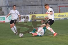 3. Liga - VfB Lübeck - FC Ingolstadt 04 - Stefan Kutschke (30, FCI) wird von Hertner Sebastian (3 Lübeck) gefoult Michael Heinloth (17, FCI)