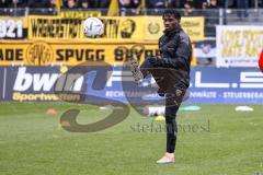 3. Liga; SpVgg Bayreuth - FC Ingolstadt 04; vor dem Spiel Hans Nunoo Sarpei (18 FCI)