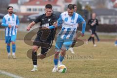 Bezirksliga - Saison 2024/25- TSV Gaimersheim - FC Aschheim - Nico von Swiontek Brzezinski (Nr.17 - TSV Gaimersheim) - Christos Ketikidis weiss Aschheim - Foto: Meyer Jürgen