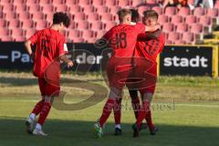 A-Junioren Bundesliga Süd/Südwest - Saison 2021/22 - FC Ingolstadt 04  - SpVgg Greuther Fürth - Der 1:0 Führungstreffer durch Jeroen Krupa rot FCI  per Elfmeter - jubel - Fabio Riedl #18 FCI - Foto: Jürgen Meyer