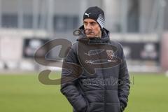 2.BL; FC Ingolstadt 04 - Training, neuer Cheftrainer Rüdiger Rehm, Pressekonferenz, Cheftrainer Rüdiger Rehm (FCI) leitet erstes Training, beobachtet die Spieler