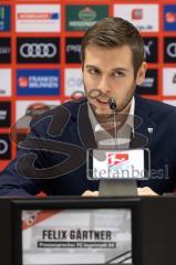 2.BL; FC Ingolstadt 04 - Dietmar Beiersdorfer, neuer Geschäftsführers Sport und Kommunikation, Pressekonferenz, Pressesprecher Felix Gärtner (FCI)