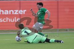 2024_2_17 - Saison 2023/24 - AUDI-Schanzer Amateur Cup - SV Hundszell - FC Gerolfing - Finale - Altan Calim grün Gerolfing - Gabriel Hägel Torwart Hundszell - Foto: Meyer Jürgen