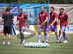 Testspiel - Saison 2026/27 - VFB Eichstätt - FC Ingolstadt 04 - Co Tr.Talententw. /Übergangsbereich Fabian Reichler (FCI) - Die Spieler machen sich warm - Yannick Deichmann (Nr.20 - FCI) - Lars Lokotsch (Nr.13 - FCI) - Tomislav Bagaric (Nr.27 - FCI) - Sim