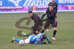 3. Liga - Saison 2025/26 - Hansa Rostock - FC Ingolstadt 04  - Emilio Kehrer (Nr.44 - FCI) - Christian Kinsombi (Nr.27 - Hansa Rostock)  - Foto: Meyer Jürgen
