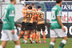 3. Liga; VfB Lübeck - FC Ingolstadt 04; Tor Jubel Treffer 0:1 Jannik Mause (7, FCI) mit Pascal Testroet (37, FCI) David Kopacz (29, FCI) Felix Keidel (43, FCI)