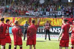 3. Liga - Saison 2025/26 - TSG Hoffenheim II - FC Ingolstadt 04  - Die Mannschaft bedankt sich bei den Fans - tanzen - Foto: Meyer Jürgen
