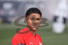 3.Liga - Saison 2022/2023 - FC Ingolstadt 04 -  - Cheftrainer Michael Köllner (FCI) beim ersten Training - Udogu David (Nr.47 - FCI) - Foto: Meyer Jürgen