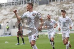 3. Liga - SV Wehen Wiesbaden - FC Ingolstadt 04 - Ausgleich Tor 1:1, Stefan Kutschke (30, FCI) Jubel, Merlin Röhl (34, FCI) Fatih Kaya (9, FCI) Filip Bilbija (35, FCI)