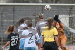 *** 2. Bundesliga Frauen - Saison 2025/26 - FC Ingolstadt 04 Frauen - VFL Bochum - Melissa Kuya -Strobel (Nr.14 - FC Ingolstadt Frauen I) - Torwart Franziska Maier (Nr.1 - FC Ingolstadt Frauen I) - Kirkby Lara blau Bochum - Foto: Meyer Jürgen