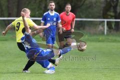 Kreisliga - Saison 2022/2023 - TSV Oberhaunstadt - FC Hitzhofen - Matthias Wild gelb Hitzhofen - Baran Cakir blau Oberh.stadt - Foto: Meyer Jürgen