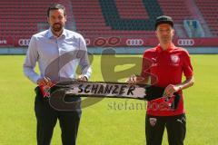 2. Fußball-Liga - Pressekonferenz - Vorstellung Cheftrainer Roberto Pätzold und Manager Profifußball Malte Metzelder - Saison 2021/2022 - FC Ingolstadt 04 - Manager Profifußball FCI Malte Metzelder links - Cheftrainer FCI Roberto Pätzold rechts - Foto: Me