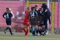 2. Frauen-Bundesliga - Saison 2021/2022 - FC Ingolstadt 04 - Eintracht Frankfurt II - Der 0:1 Führungstreffer durch Platner Paulina - jubel - Der Trainer Francesco Continolo läuft auf das Spielfeld - Foto: Meyer Jürgen