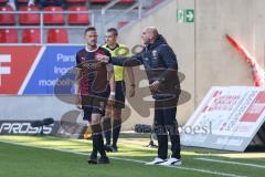 2.BL; FC Ingolstadt 04 - SSV Jahn Regensburg; Marcel Gaus (19, FCI) #Cheftrainer André Schubert (FCI) nach dem Tor 0:1 schimpft