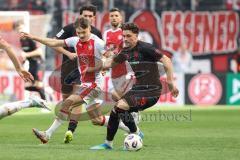 3. Liga; Rot-Weiss Essen - FC Ingolstadt 04; Dennis Kaygin (10, FCI) Hofmann Jannik (37 RWE)