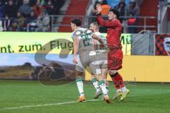 3. Liga; FC Ingolstadt 04 - TSV 1860 München; Davide Sekulovic (33, FCI) beschwert sich Dulic Sean (25 TSV)