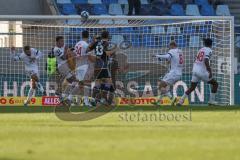 2024_1_27 - 3. Liga - Saison 2023/24 - 1. FC Saarbrücken - FC Ingolstadt 04 -  - Patrick Sontheimer (Nr.6 - 1. FC Saarbrücken) mit einer Torchance -  - Torwart  Marius  Funk (Nr.1 - FC Ingolstadt 04) - Foto: Meyer Jürgen