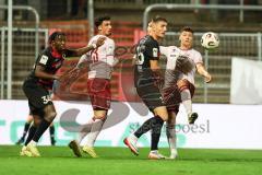 3. Liga; FC Viktoria Köln - FC Ingolstadt 04; Zweikampf Kampf um den Ball Ronstadt Frank (34 VK) Davide Sekulovic (33, FCI) Greger Christoph (15 VK) Mads Borchers (9, FCI)