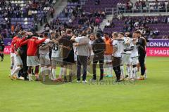 3.Liga - Saison 2022/2023 - Erzgebirge Aue - FC Ingolstadt 04 - Die Mannschaft bildet einen Kreis nach Spiel -  - Foto: Meyer Jürgen