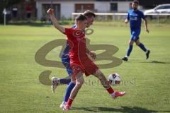 Kreisliga - Saison 2026/27- TSV Großmehring - SV Zuchering - Leander Friedl rot Zuchering - Matthias Hamm blau Großmehring - Foto: Meyer Jürgen