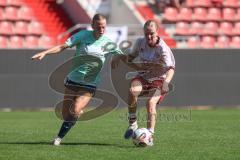 2. Bundesliga Frauen - Saison 2025/26 - FC Ingolstadt 04 Frauen - SC Sand - Nina Penzkofer (Nr.29 - FC Ingolstadt Frauen I) - Fischer Milena grün SC Sand  - Foto: Meyer Jürgen