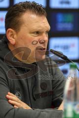 3. Liga; FC Ingolstadt 04 - Rot-Weiss Essen; Interview Pressekonferenz Cheftrainer New Koschinat (RWE)